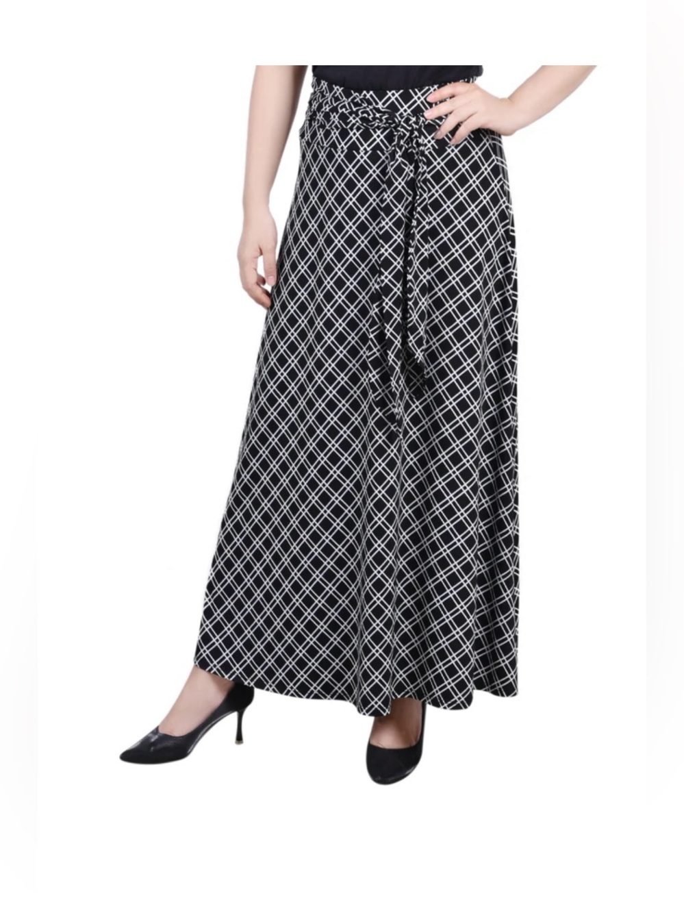 NY Collection Petite M Black and White Crisscross Lattice Print Maxi Skirt NWT